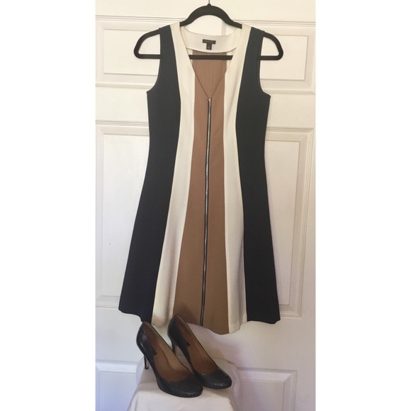 Ann Taylor Dresses & Skirts - Ann Taylor color-block zip-front dress